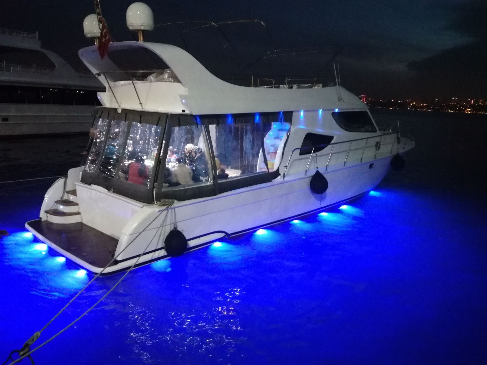 Yacht 301