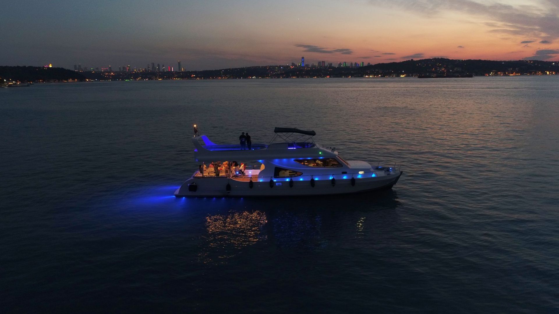 Yacht 306